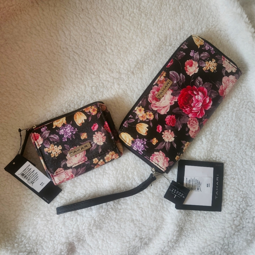NWT Tahari zip around wristlet and wallet.